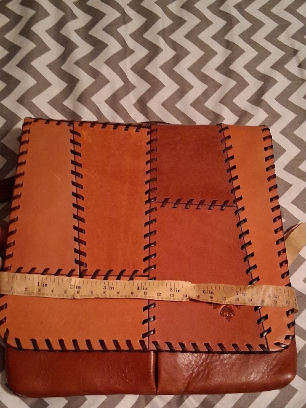 Patricia Nash Two-Tone Tan Patchwork Leather Crossbody - Picture 12 of 13